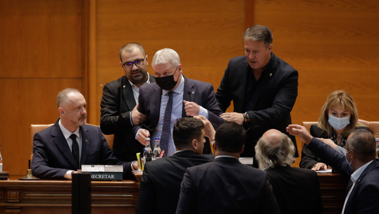 Florin Cîțu îi ia apărarea lui Florin Roman: “Cer amendarea parlamentarilor AUR pentru că l-au bruscat pe colegul meu”