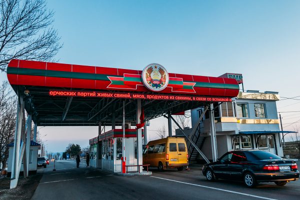 Ucraina spune „NU” solicitării autorităților de la Chișinău și nu vrea să mai audă de mașini cu numere transnistrene