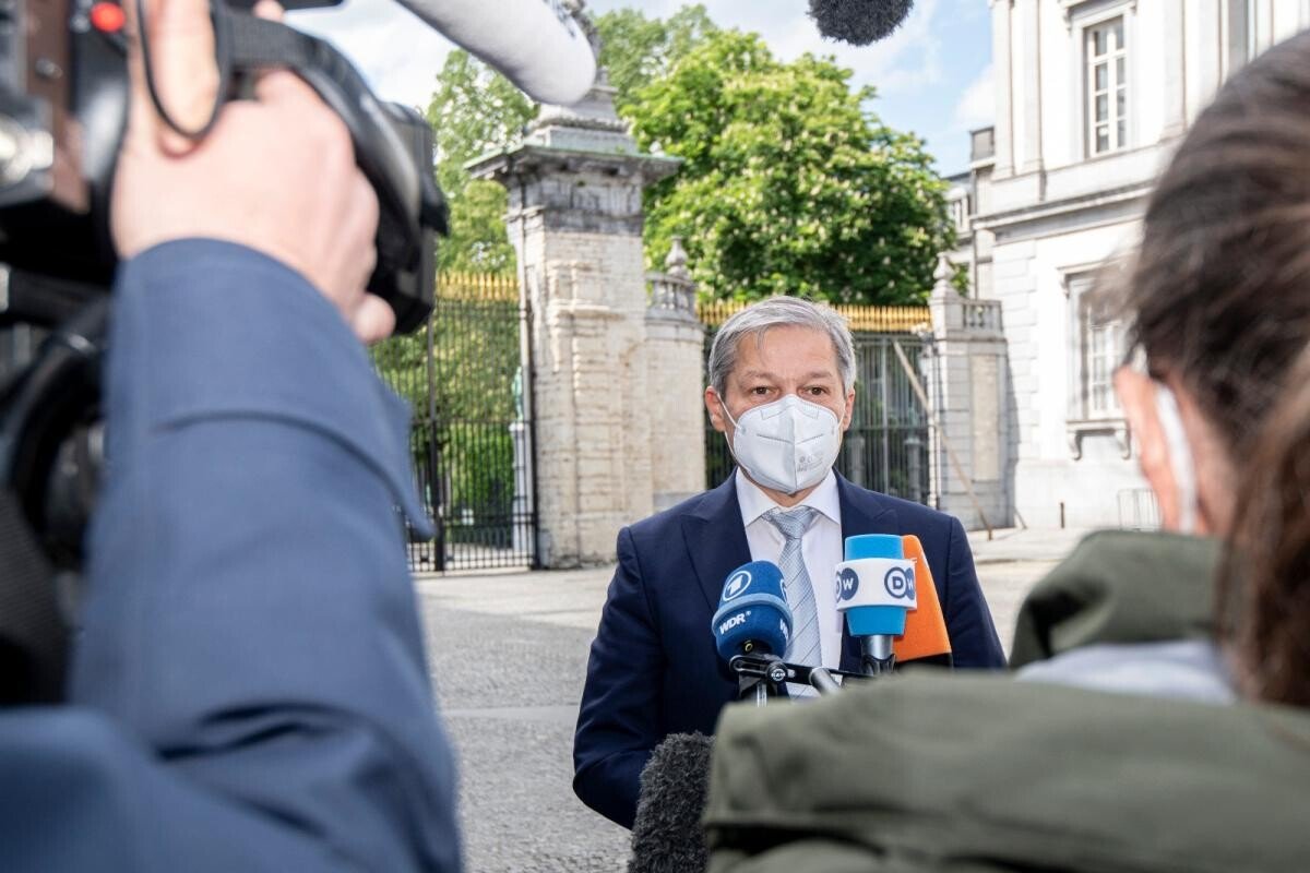 Cioloș, înțelegeri subterane? ”Nu suntem în 2016, cu un guvern de oameni adunați de pe stradă, pe puțini cunoscându-i”