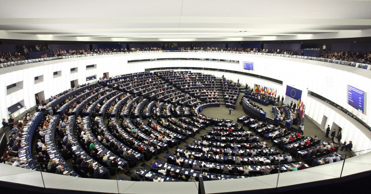 Comisia juridică din PE a votat darea în judecată a Comisiei Europene pentru că a eșuat în sancționarea Ungariei și Poloniei