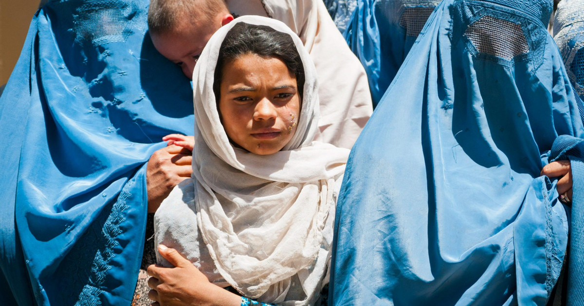 Talibanii spun că au arestat un bărbat care a vândut ca sclave aproape 130 de femei