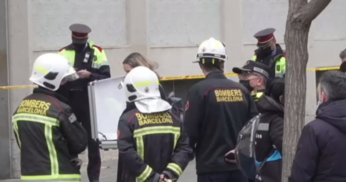 O româncă a murit într-o clădire cuprinsă de flăcări, în Barcelona