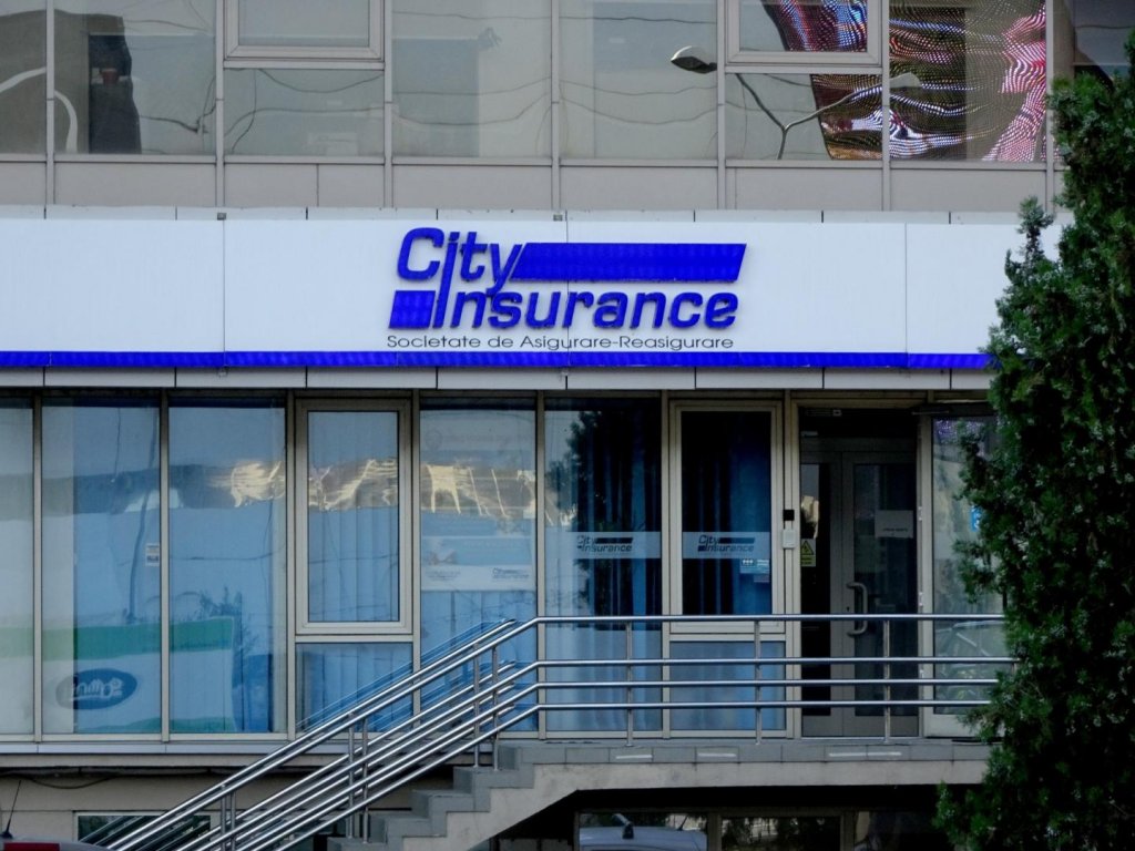 Au început plățile către păgubiții City Insurance