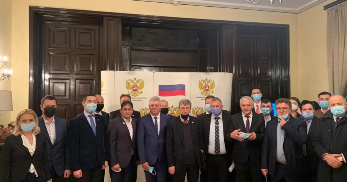 Zeci de primari români au mers să discute „business” la Ambasada Rusiei.Iulia Fota: Pentru ei, afacerile sunt mai importante decât țara