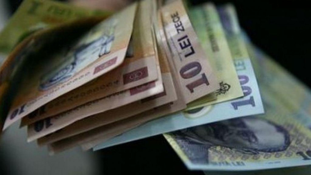 Ministerul de Finanţe: Bugetul pe anul 2022 a fost construit pe o ţintă de deficit bugetar cash estimată la 5,8% din PIB