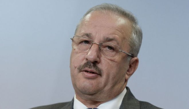 Ministrul Vasile Dîncu, declarație despre stagiul militar obligatoriu, în contextul crizei din Ucraina