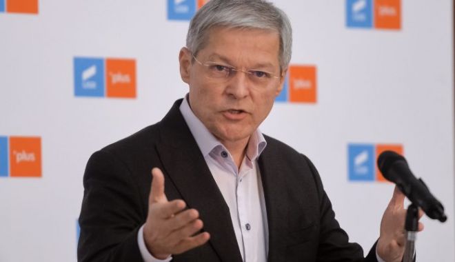 Surse: Dacian Cioloș a demisionat de la șefia USR. Cătălin Drulă va fi interimar