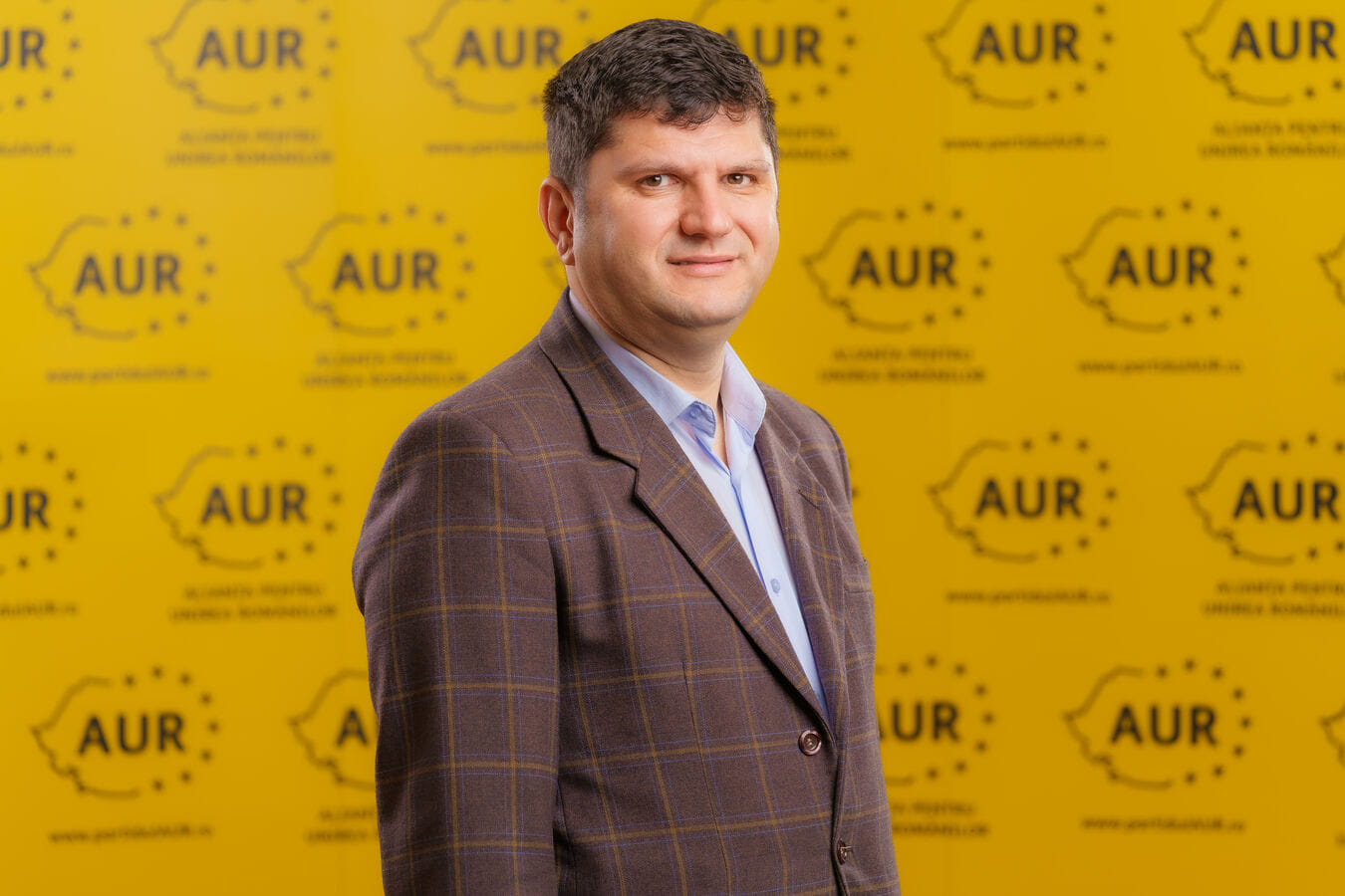 Ringo Dămureanu (AUR) către ministrul Mediului: „Reprezintă parcurile fotovoltaice o soluție energetică pentru viitor?”