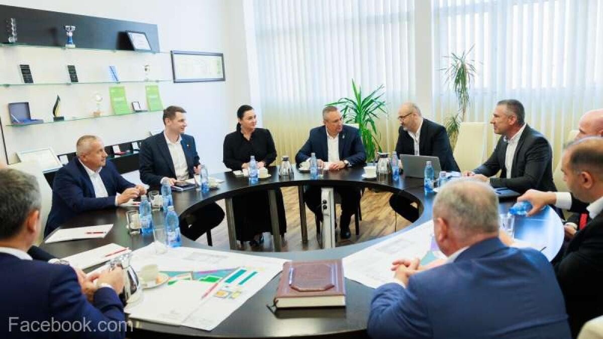 Vizita premierului Ciucă la cea mai mare companie de cosmetice 100% românească: Cercetarea, adaptabilitatea şi dezvoltarea de noi produse sunt căi sigure pentru o afacere de viitor