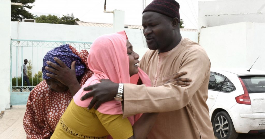 11 copii nou-născuți au murit într-un incendiu violent la o maternitate din Senegal