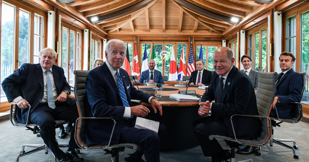 „Sacourile pe noi sau le dăm jos?”. „Trebuie să ne arătăm pectoralii”. Cum au glumit liderii G7, ironizându-l pe Putin