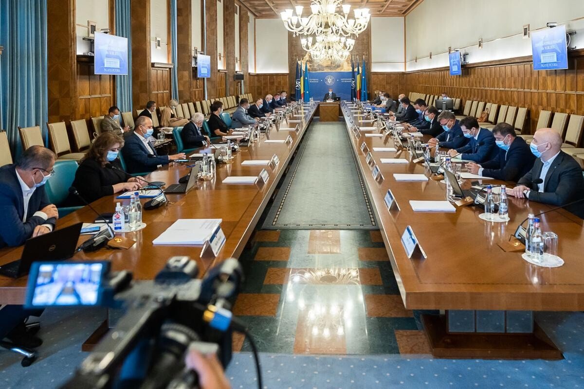 Şedinţă de guvern. Rectificarea bugetară, pe ordinea de zi