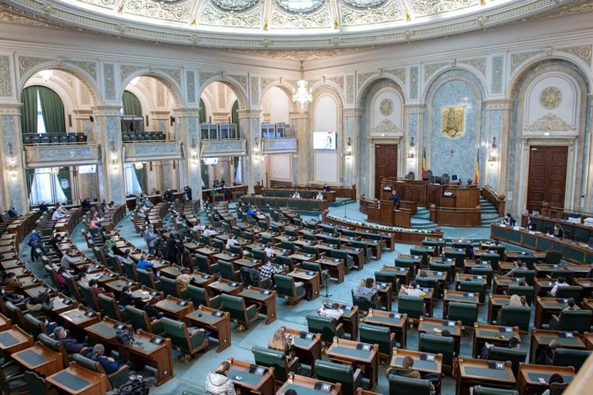 Legea avertizorilor în interes public, adoptată de Senat