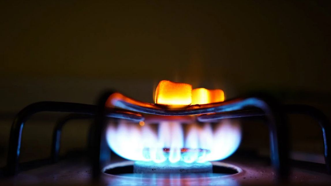 Prețul energiei electrice ar trebui să fie cel mediu, nu cel maxim