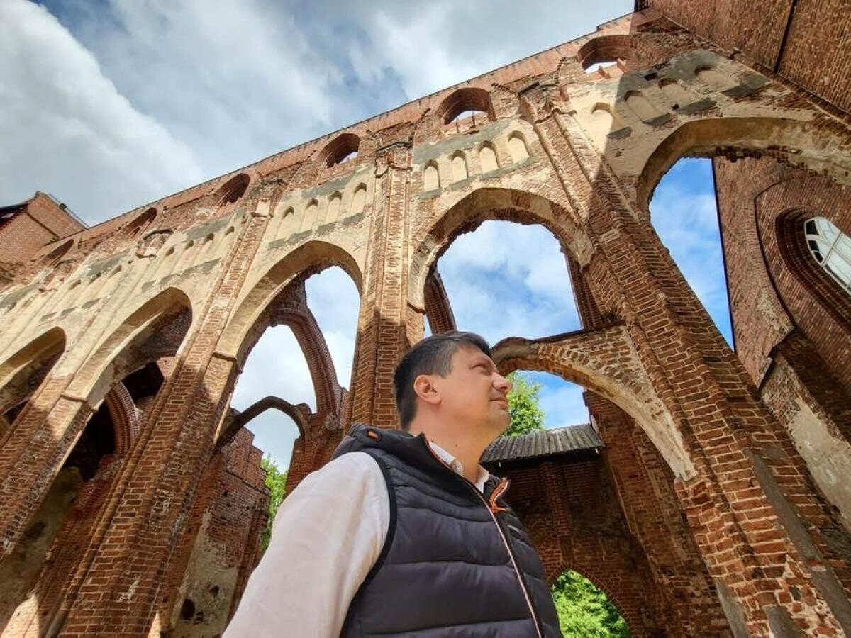 Legea monumentelor, promulgată. Ionuț Vulpescu: Un pas firesc. Între două like-uri date pe stradă, să încercăm și o cură de cultură