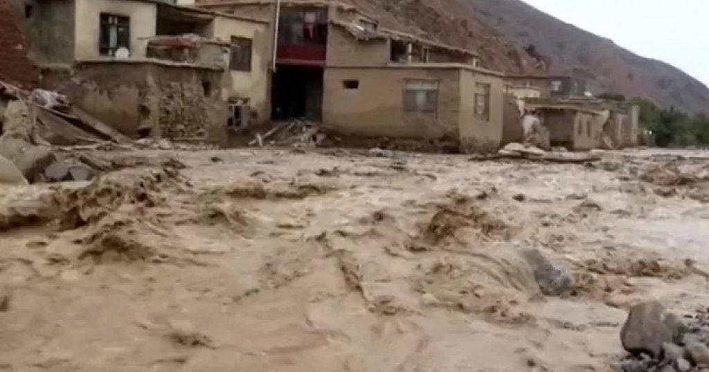 Inundațiile fac ravagii în Afganistan. Cel puțin trei persoane au murit și sute de case au fost distruse