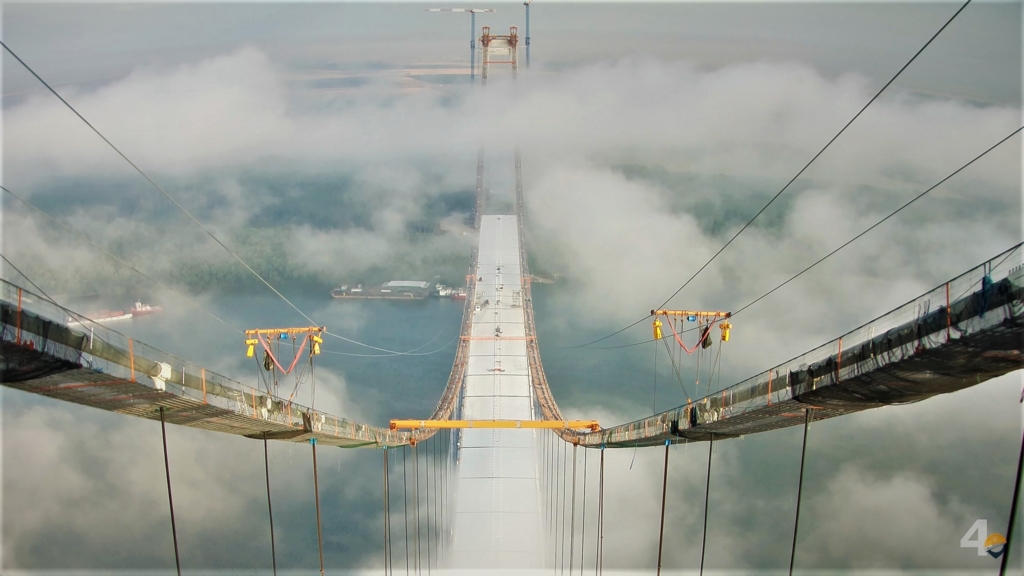 “Golden Gate” de România. Podul din nori, filmat timp de doi ani în timpul construcției. Șantierul spectaculos, condensat în 4 minute VIDEO