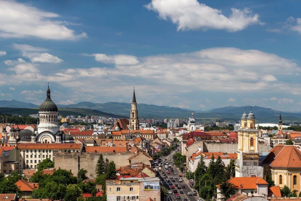 Prețuri de vară la imobiliarele din Cluj-Napoca. Cât costă apartamentele noi și vechi