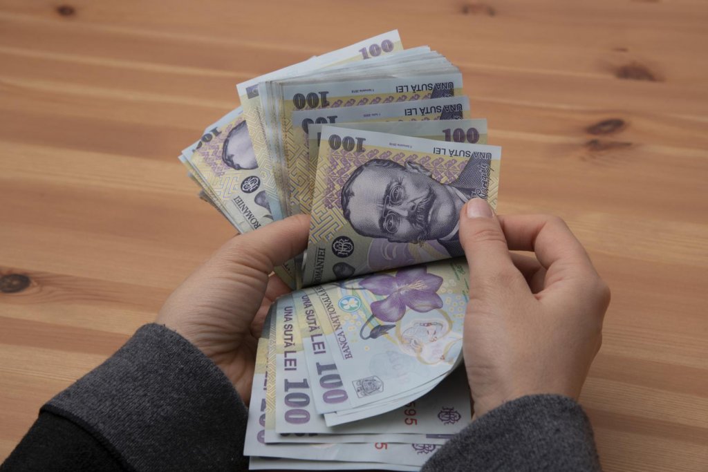 Salariul mediu net în Cluj a ajuns la 5.768 lei în luna mai. Cât a crescut față de anul trecut