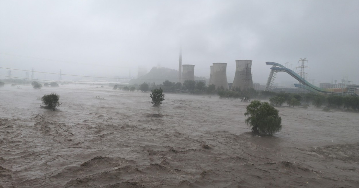 Inundații devastatoare în China: În Beijing s-au înregistrat cele mai abundente precipitaţii din ultimii 140 de ani