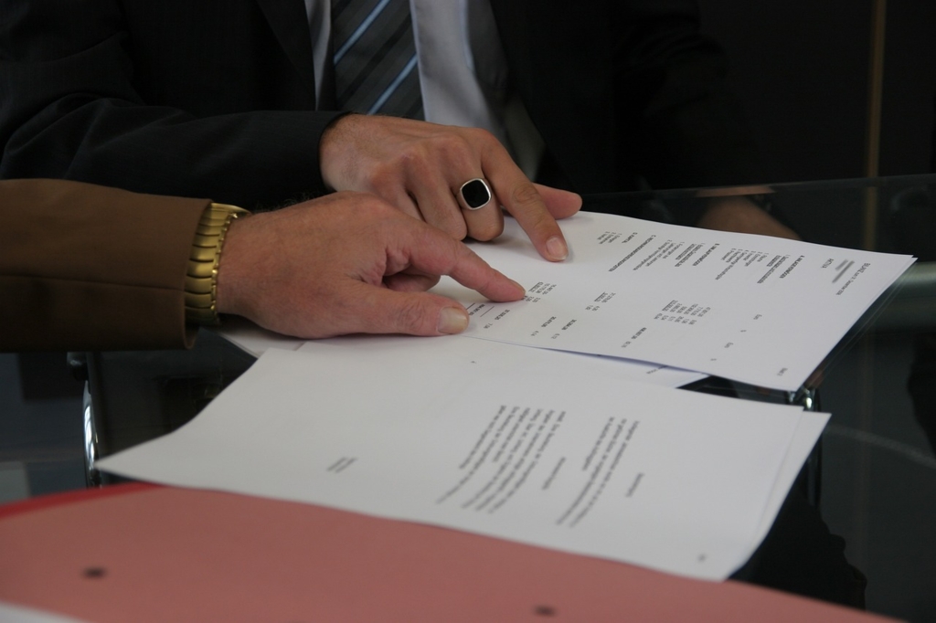 Cum arată planul de majorare a impozitului plătit la vânzarea unei locuințe. Draftul ordonanței privind noile măsuri fiscale