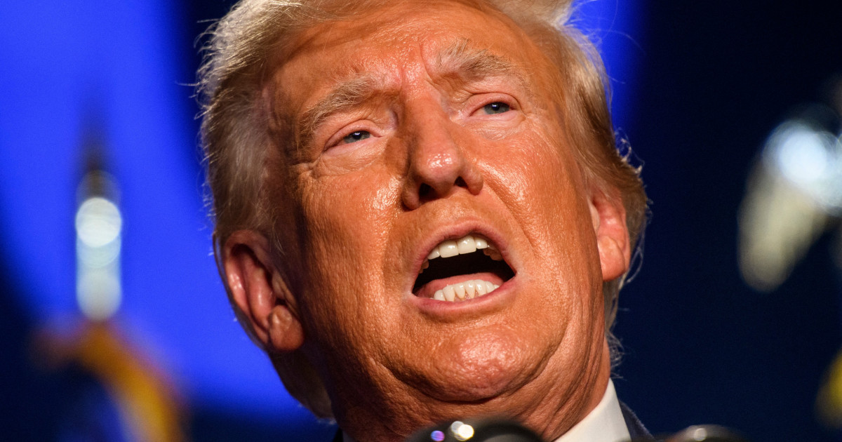 Donald Trump, furios după ce i s-a interzis să posteze pe rețelele sociale dovezile strânse de procurori împotriva lui