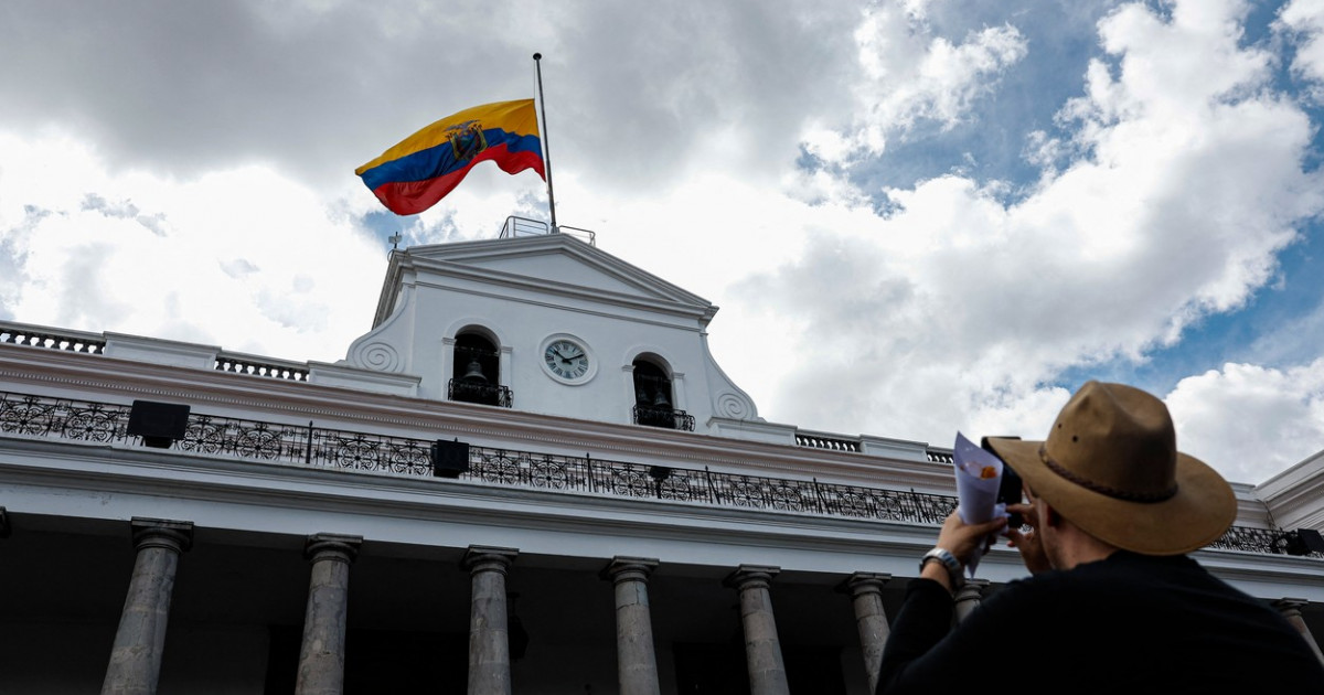 Încă un politician a fost asasinat în Ecuador după ce un candidat prezidențial și un primar au fost împușcați în plină zi