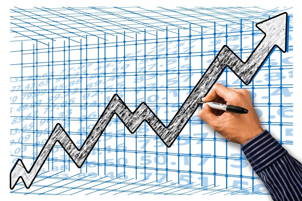 Consiliul Fiscal a revizuit estimările pentru deficitul bugetar pe 2023. Unde se va situa România față de ținta inițială de 4.4%