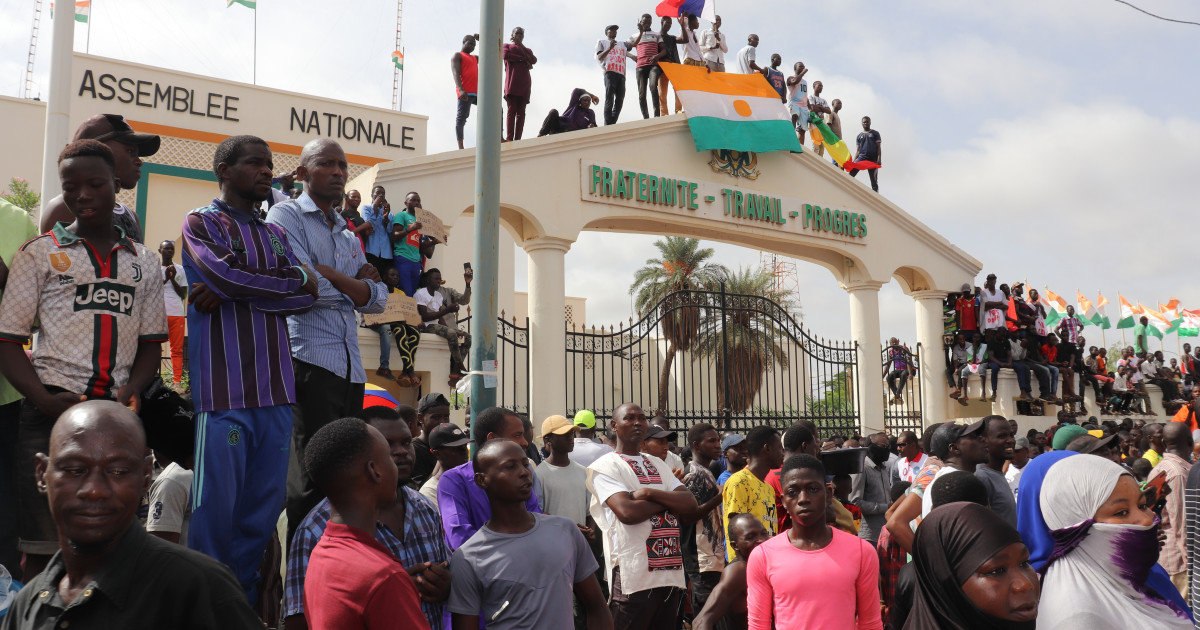 Șefii armatelor vest-africane se întâlnesc să discute planurile unei posibile intervenții militare în Niger