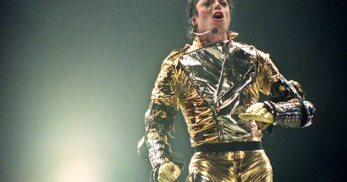 Procesele intentate lui Michael Jackson pentru abuzuri sexuale vor fi reluate