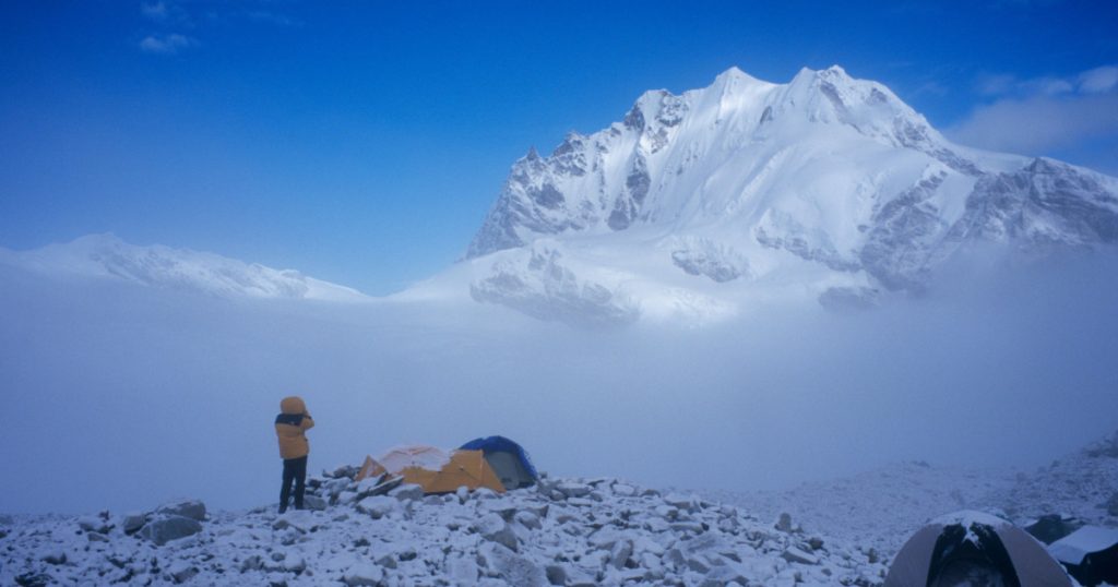 Încălzirea globală crește numărul morților în Himalaya. Clima schimbă regulile pentru alpiniști